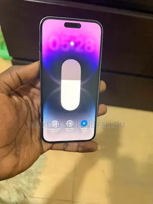 Nouveau Apple iPhone 14 Pro Max 512 GB Violet