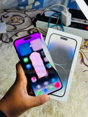 Nouveau Apple iPhone 14 Pro Max 512 GB Violet