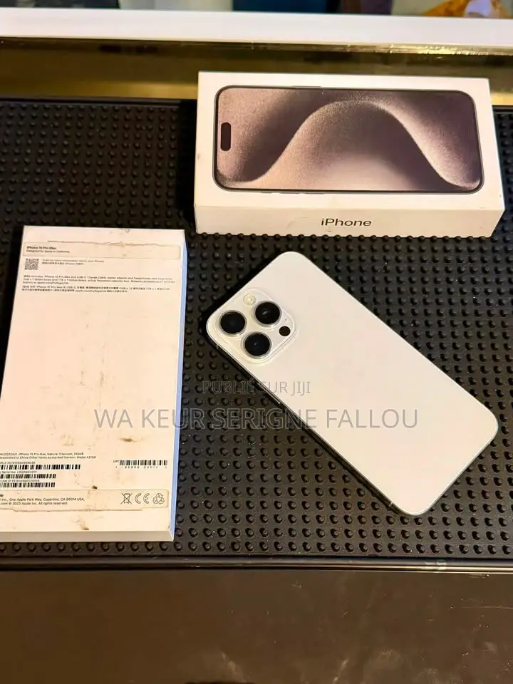 Nouveau Apple iPhone 15 Pro Max 512 GB Gris