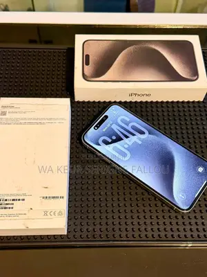 Nouveau Apple iPhone 15 Pro Max 512 GB Gris