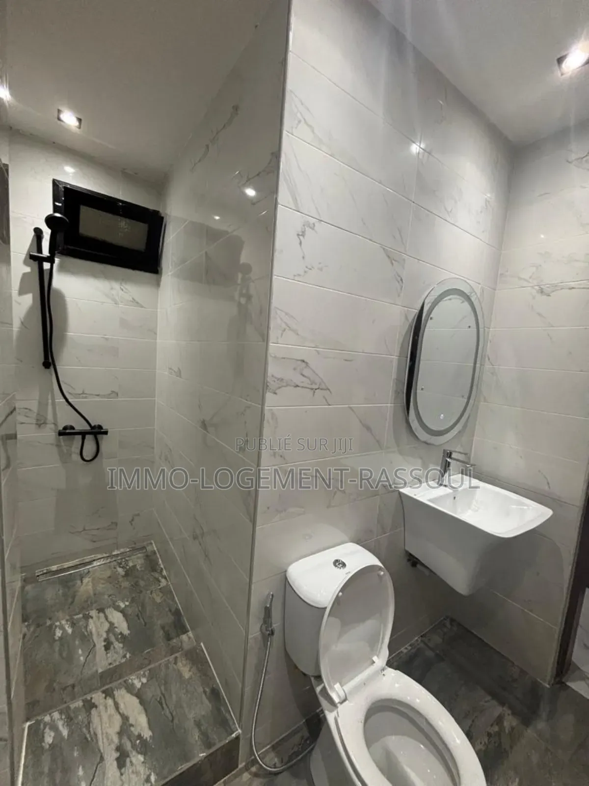 3chbre Appartement dans , Mermoz Sacré-Cœur à Louer