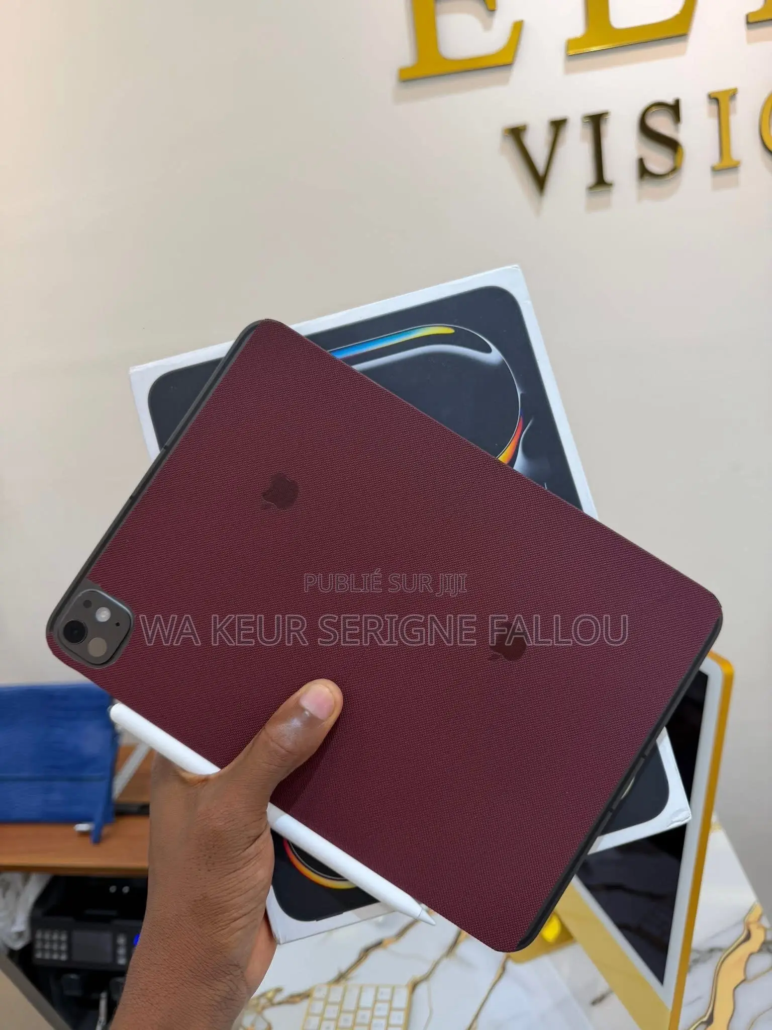 Nouveau Apple iPad Pro 2 TB Rouge