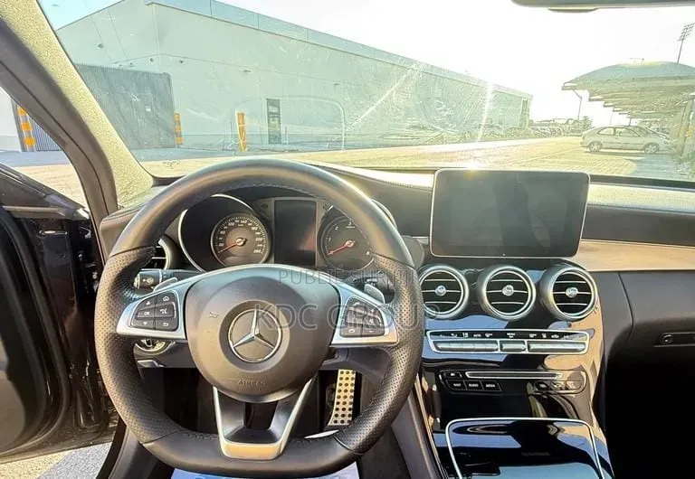Mercedes-Benz C300 2014 Noir