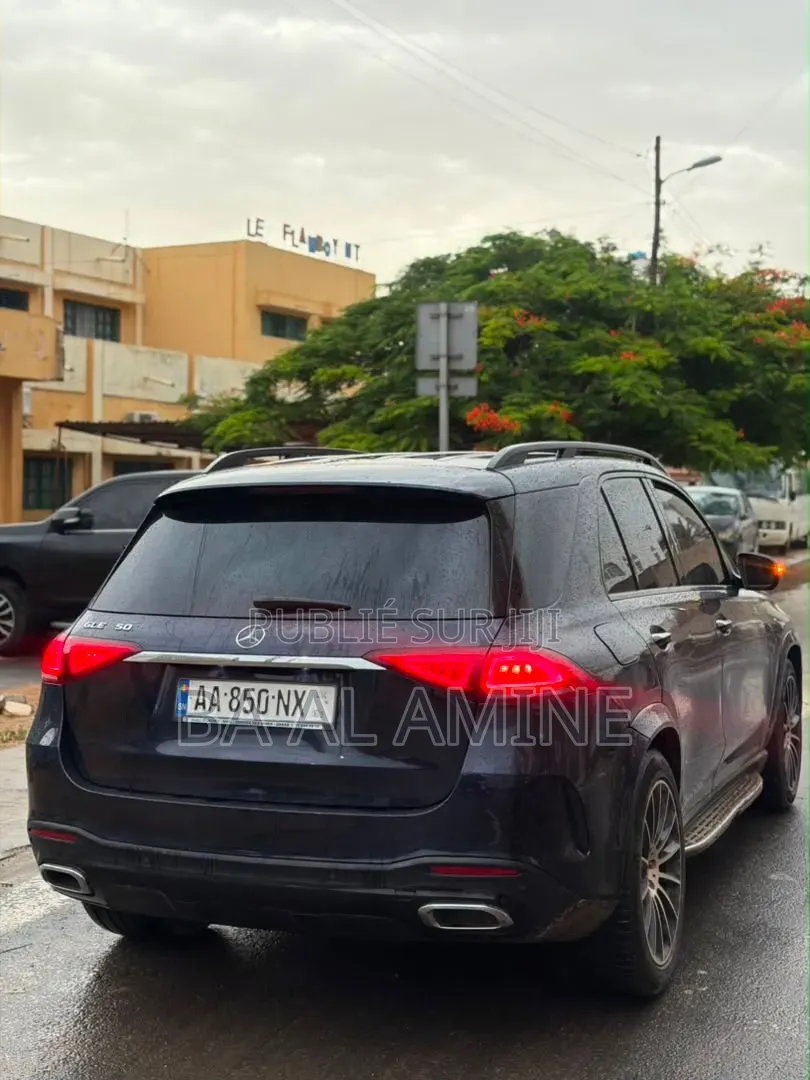 Mercedes-Benz GLE-Class 2020 Bleu