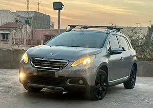 Peugeot 2008 2017 Gris
