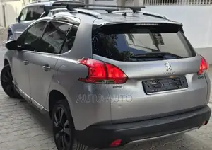 Peugeot 2008 2017 Gris