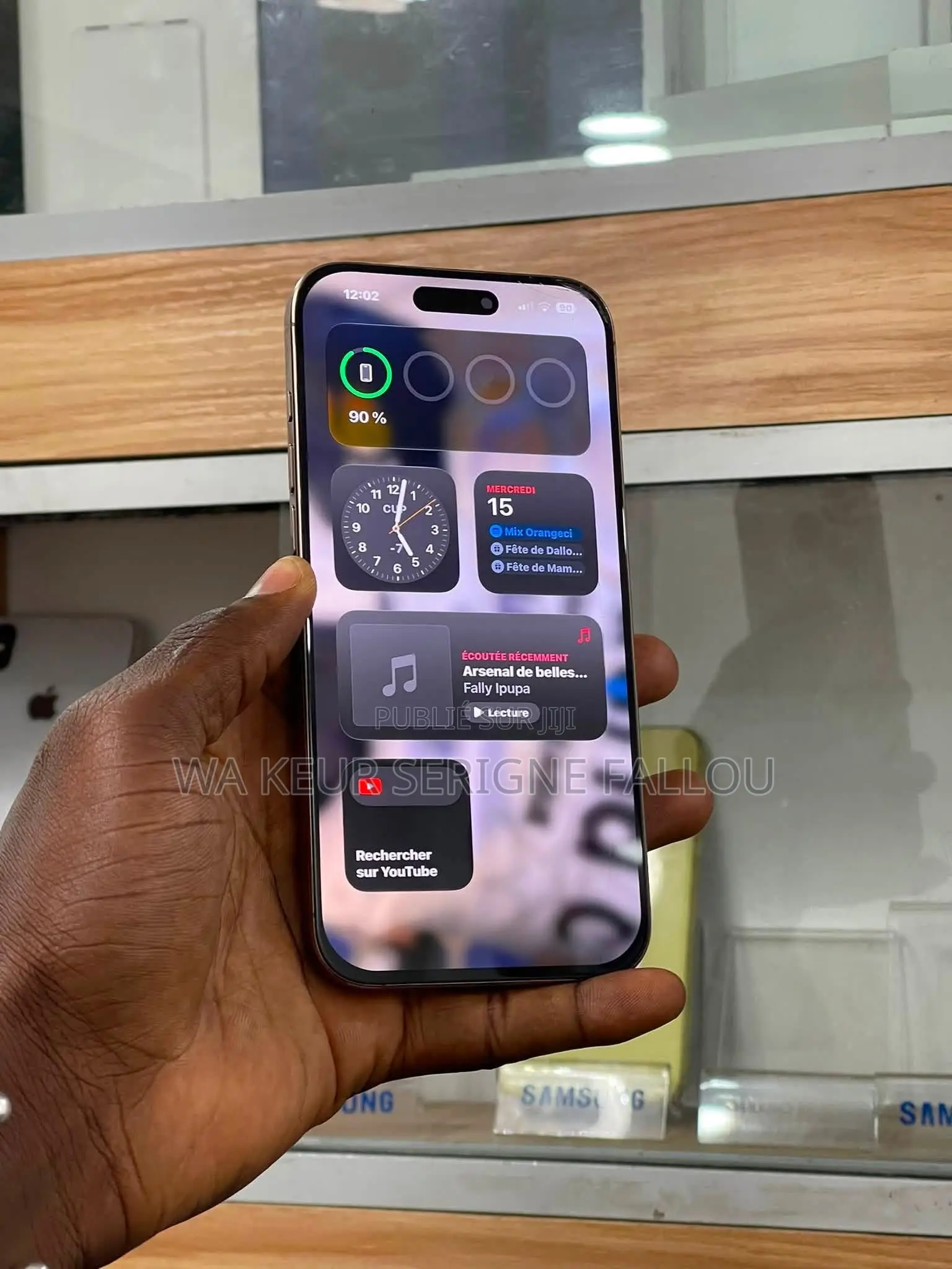 Nouveau Apple iPhone 16 Pro Max 256 GB Doré