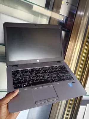 Ordinateur portable HP EliteBook 840 G2 8GB Intel Core i5 HDD 500GB