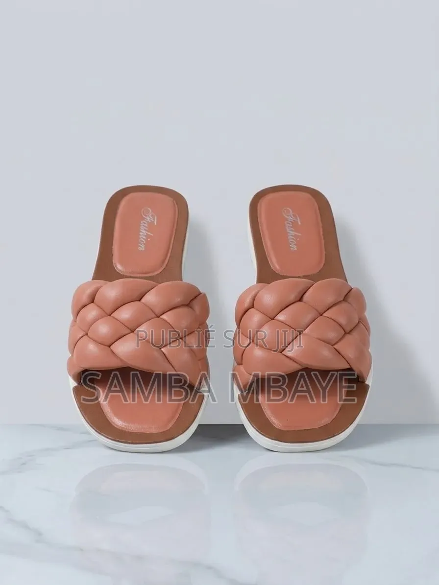Je Vends Des Chaussures Très Confortables Et À Un Bon Prix