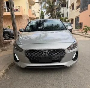 Hyundai Elantra 2018 Gris