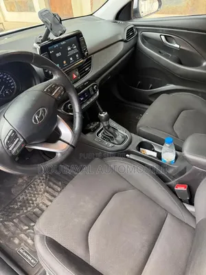 Hyundai Elantra 2018 Gris