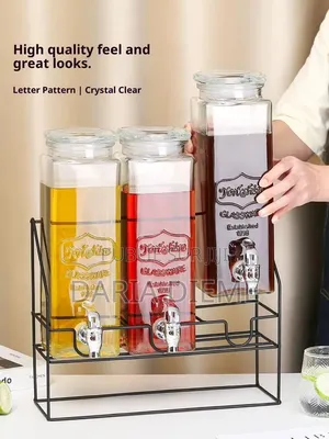 Les 3 PCS Fontaine en Verre Plus Support (2,2*3)