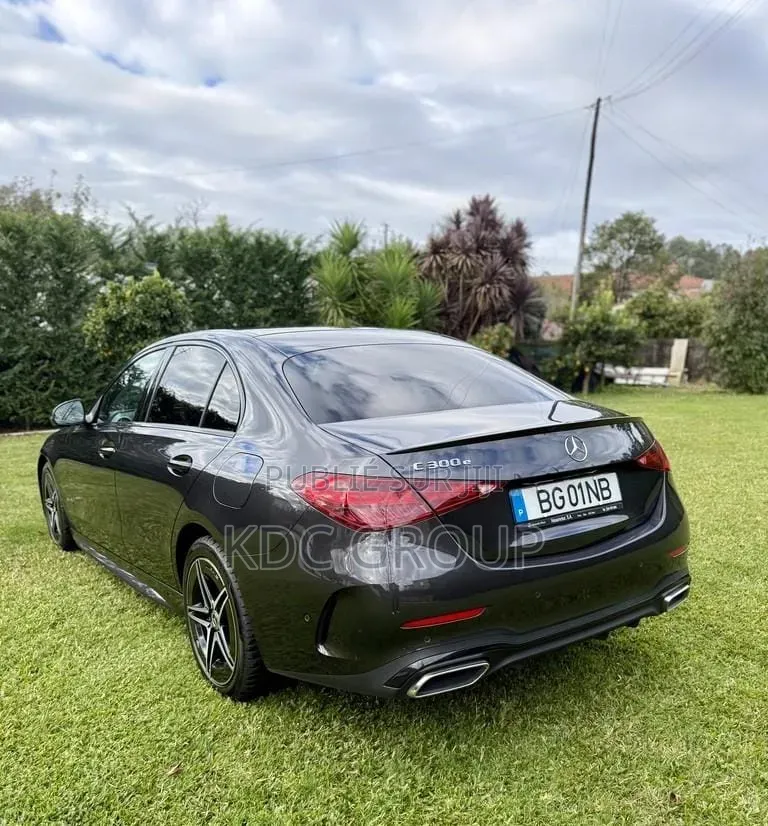 Mercedes-Benz C300 2024 Noir