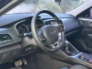 Renault Samsung SM6 2017 Noir Mat