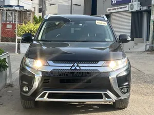 Mitsubishi Outlander 2020 Noir Mat