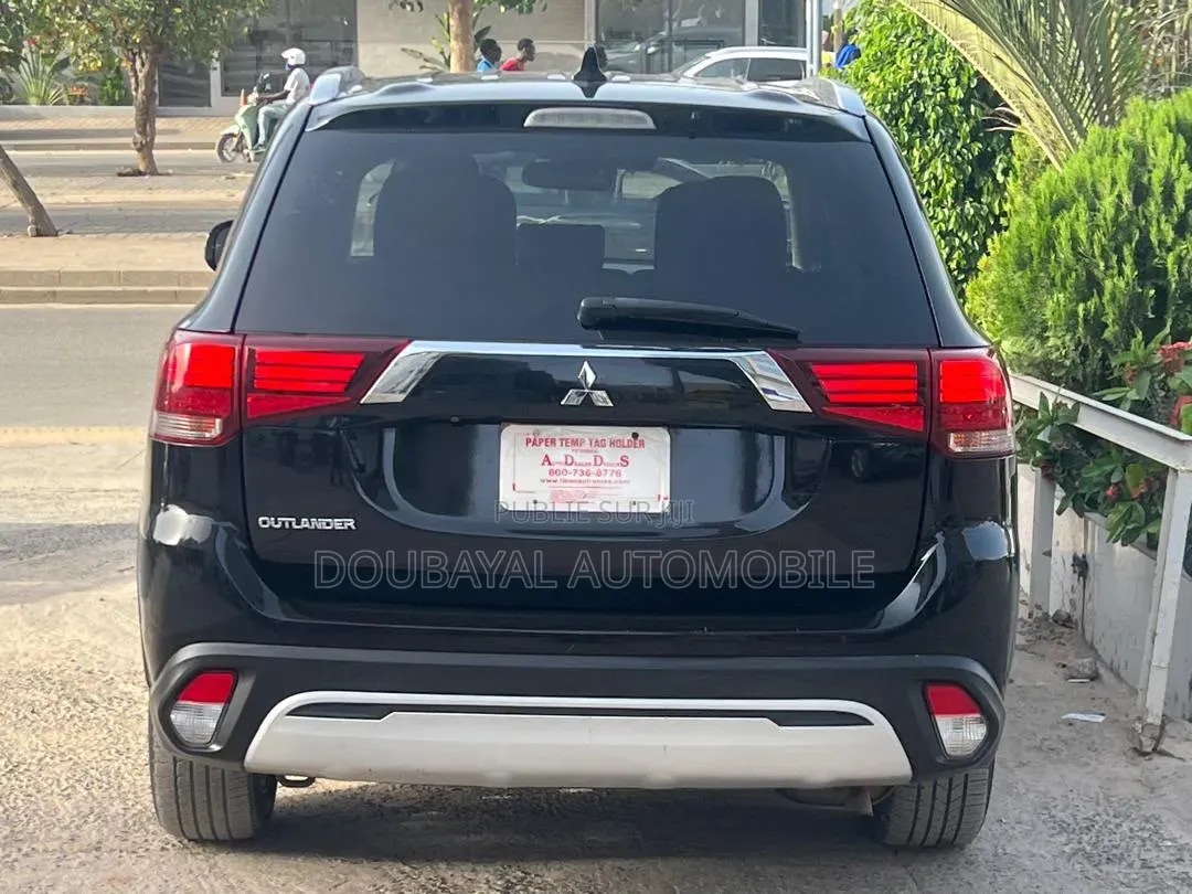 Mitsubishi Outlander 2020 Noir Mat