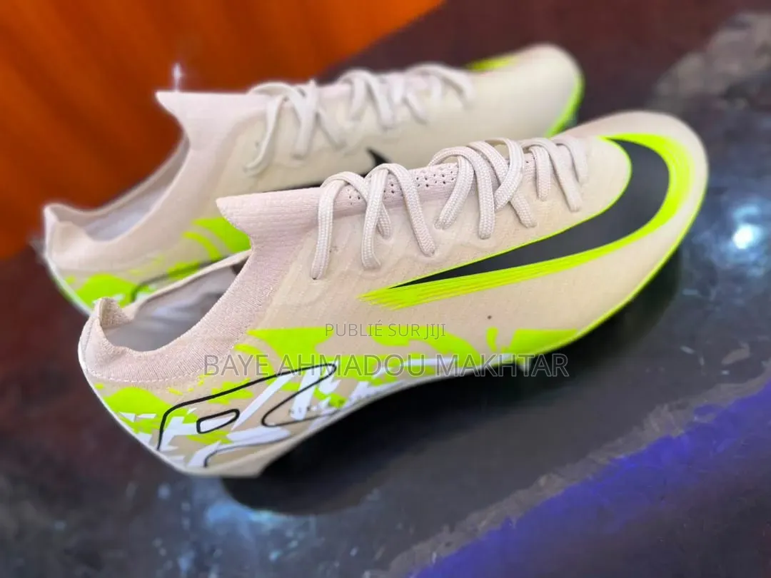 Chaussures De Football Crampons De Qualité