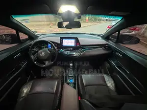 Toyota C-HR 2017 Blanc