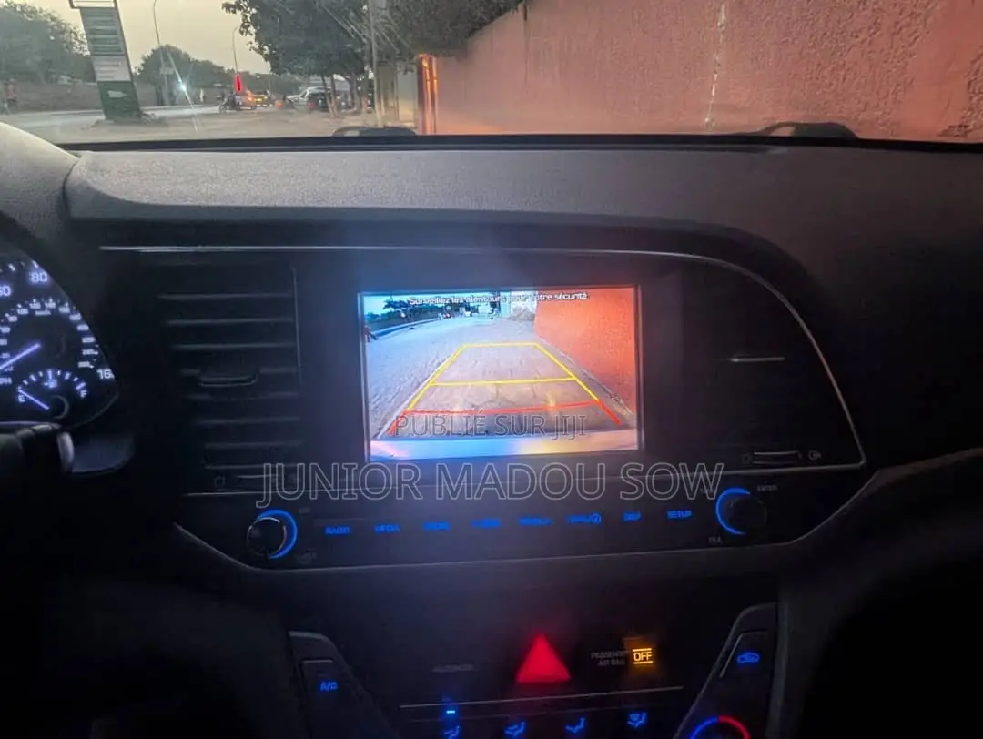 Hyundai Elantra 2017 Gris