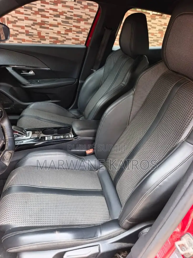 Peugeot 2008 2021 Rouge