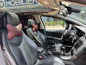 Peugeot 308 2012 Noir Mat