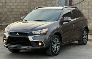 Mitsubishi Outlander 2016 Gris