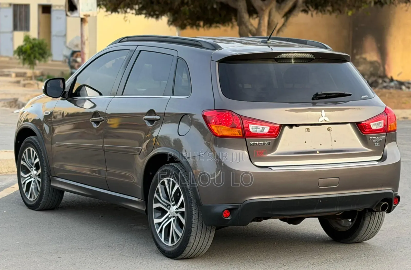 Mitsubishi Outlander 2016 Gris