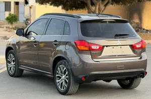 Mitsubishi Outlander 2016 Gris