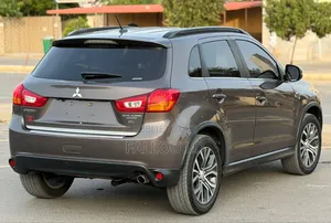 Mitsubishi Outlander 2016 Gris