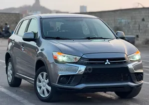 Mitsubishi RVR 2019 Gris