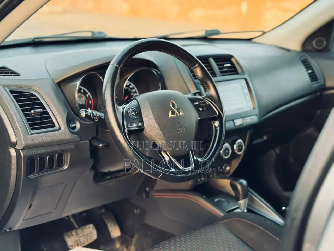 Mitsubishi RVR 2019 Gris