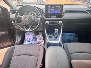 Toyota RAV4 2022 Gris