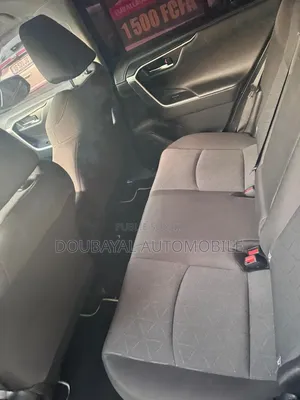 Toyota RAV4 2022 Gris