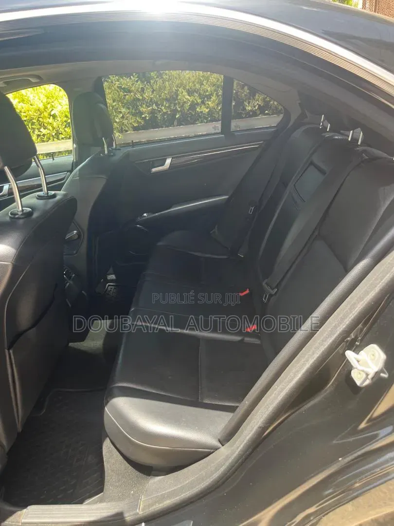 Mercedes-Benz C300 2014 Noir Mat