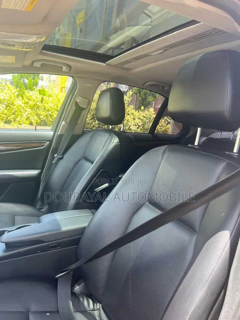 Mercedes-Benz C300 2014 Noir Mat