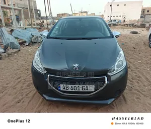 Peugeot 208 2015 Gris