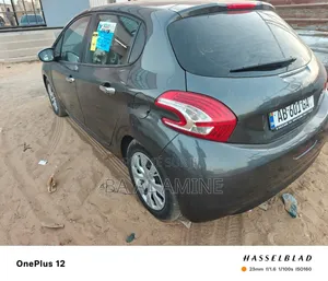 Peugeot 208 2015 Gris