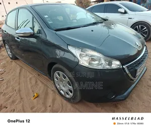 Peugeot 208 2015 Gris