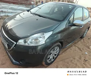 Peugeot 208 2015 Gris