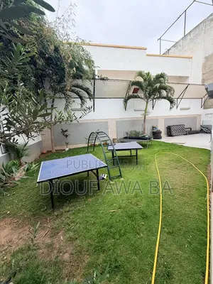 6chbre Maison dans Almadies à Louer