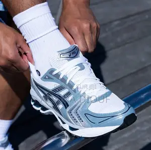 ASICS Gel Kayano 14 Disponible Pointure 40 À 45
