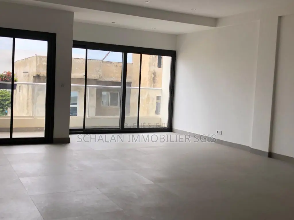 3chbre Appartement dans Fann-Point E-Amitié à Louer