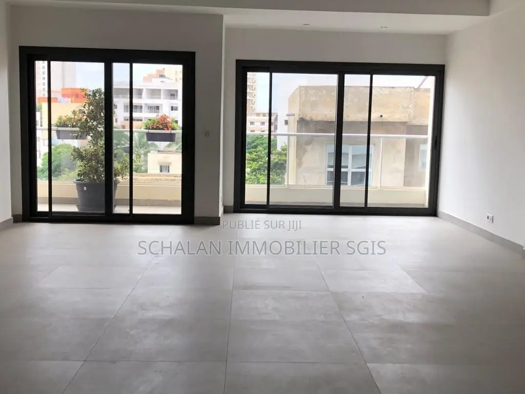 3chbre Appartement dans Fann-Point E-Amitié à Louer