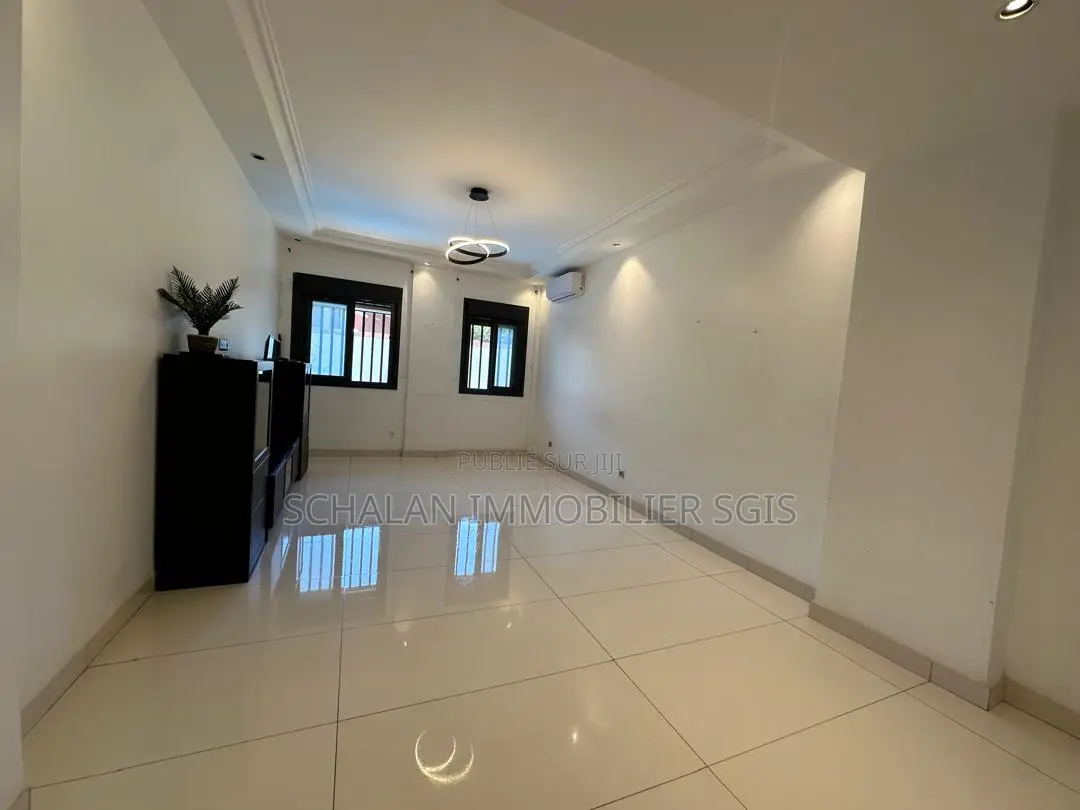 2chbre Appartement dans Mermoz Sacré-Cœur à Louer