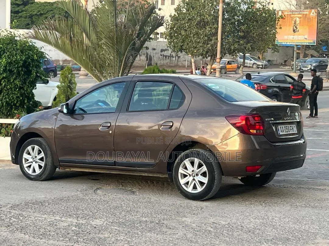 Renault Logan 2022 Marron