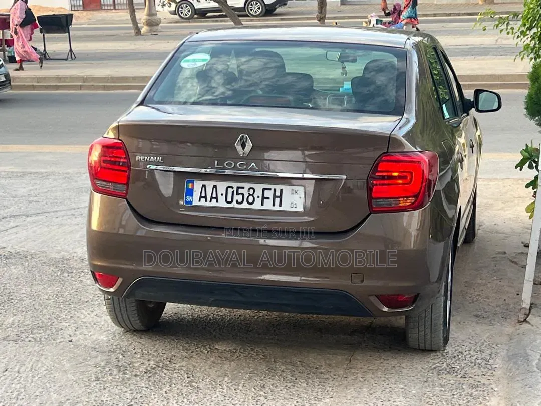 Renault Logan 2022 Marron