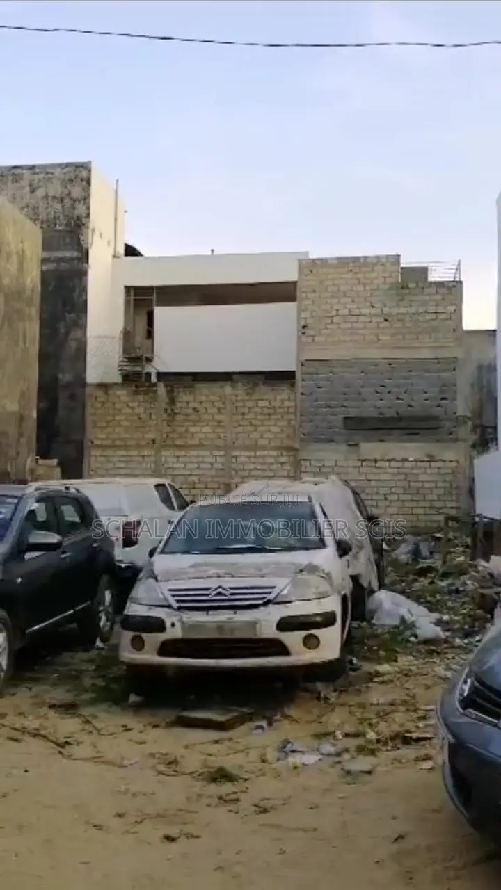 Terrain d'Exception À Vendre – Mermoz Pyrotechnie - Dakar
