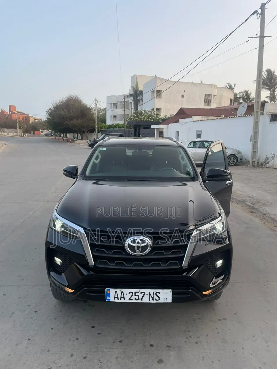 Toyota Fortuner 2023 Noir