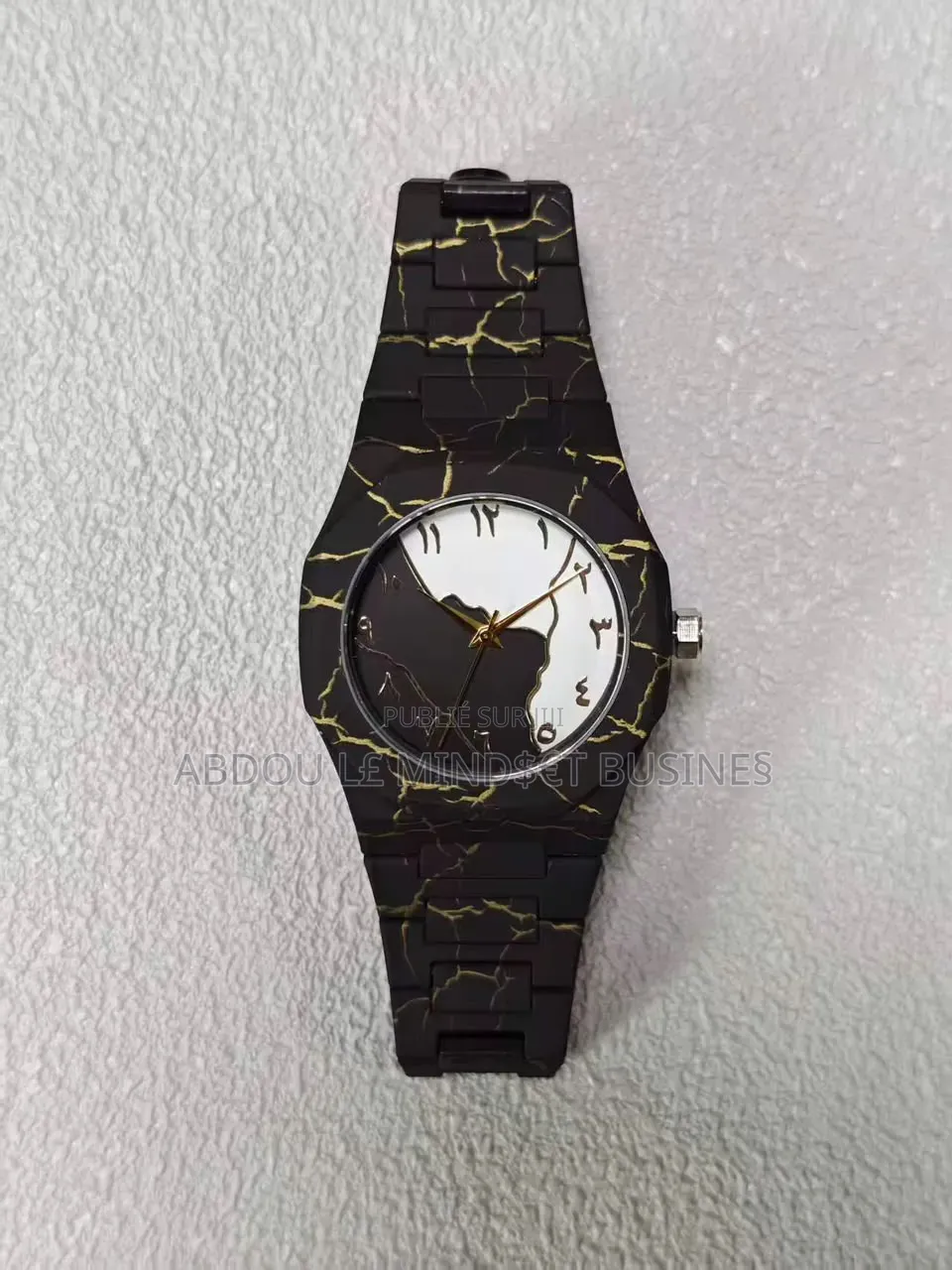 Montre Poly Carbone Avec Boîte Disponible