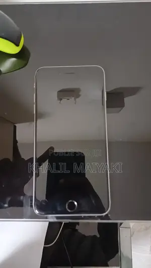 Apple iPhone 8 64 GB Gris